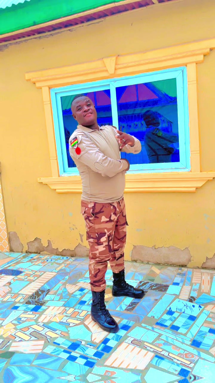 @Nanaba guyguy 👮 Flamzy