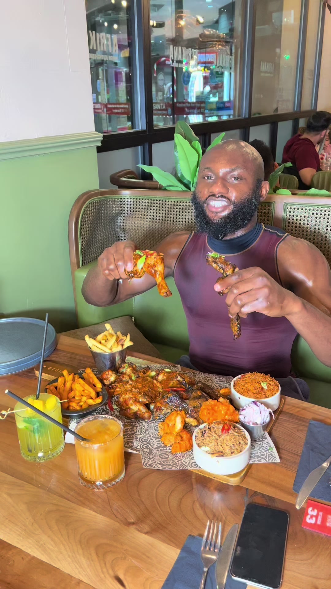 @I can’t stop eating & dancing