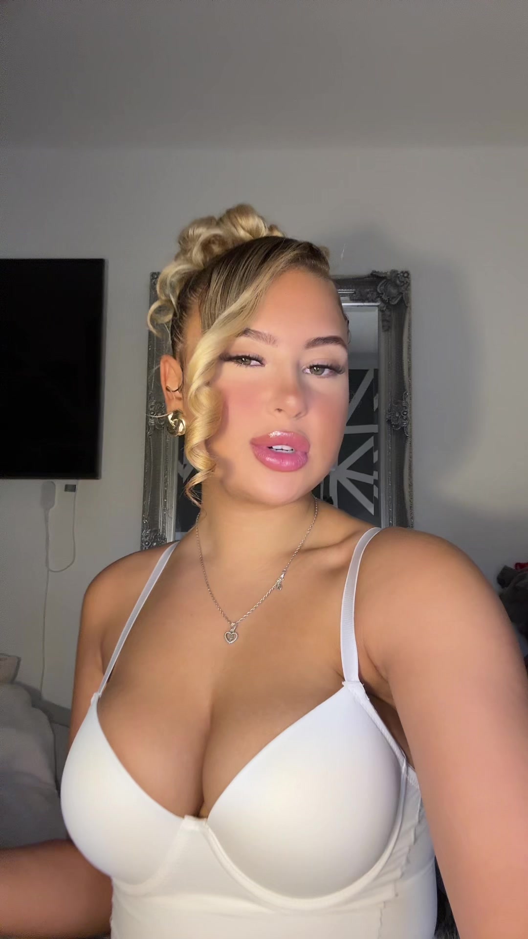 @xmacyria
