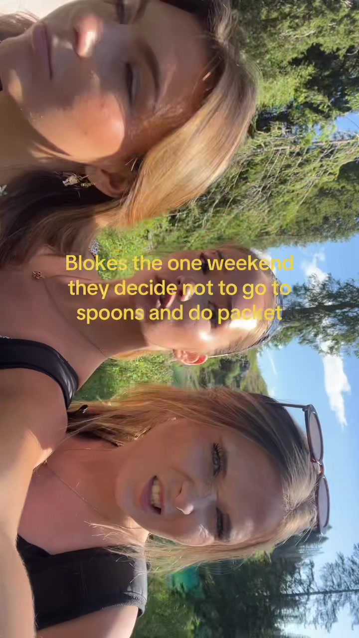 @HOLLY โ