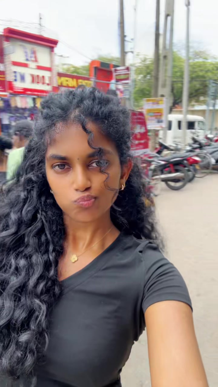 @Helena Navaratnam