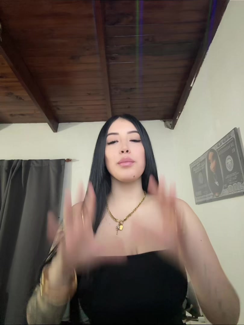 @Ariana_