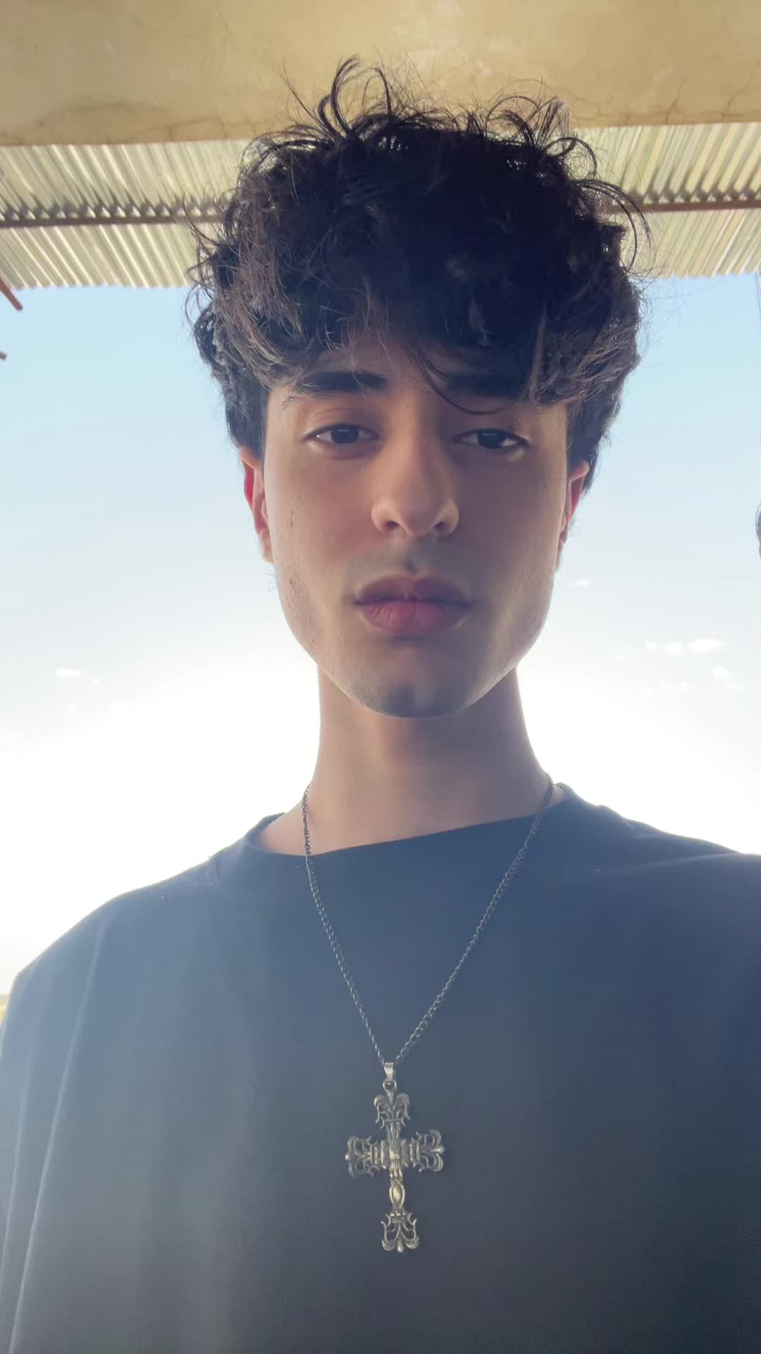 @Ravin | راوین