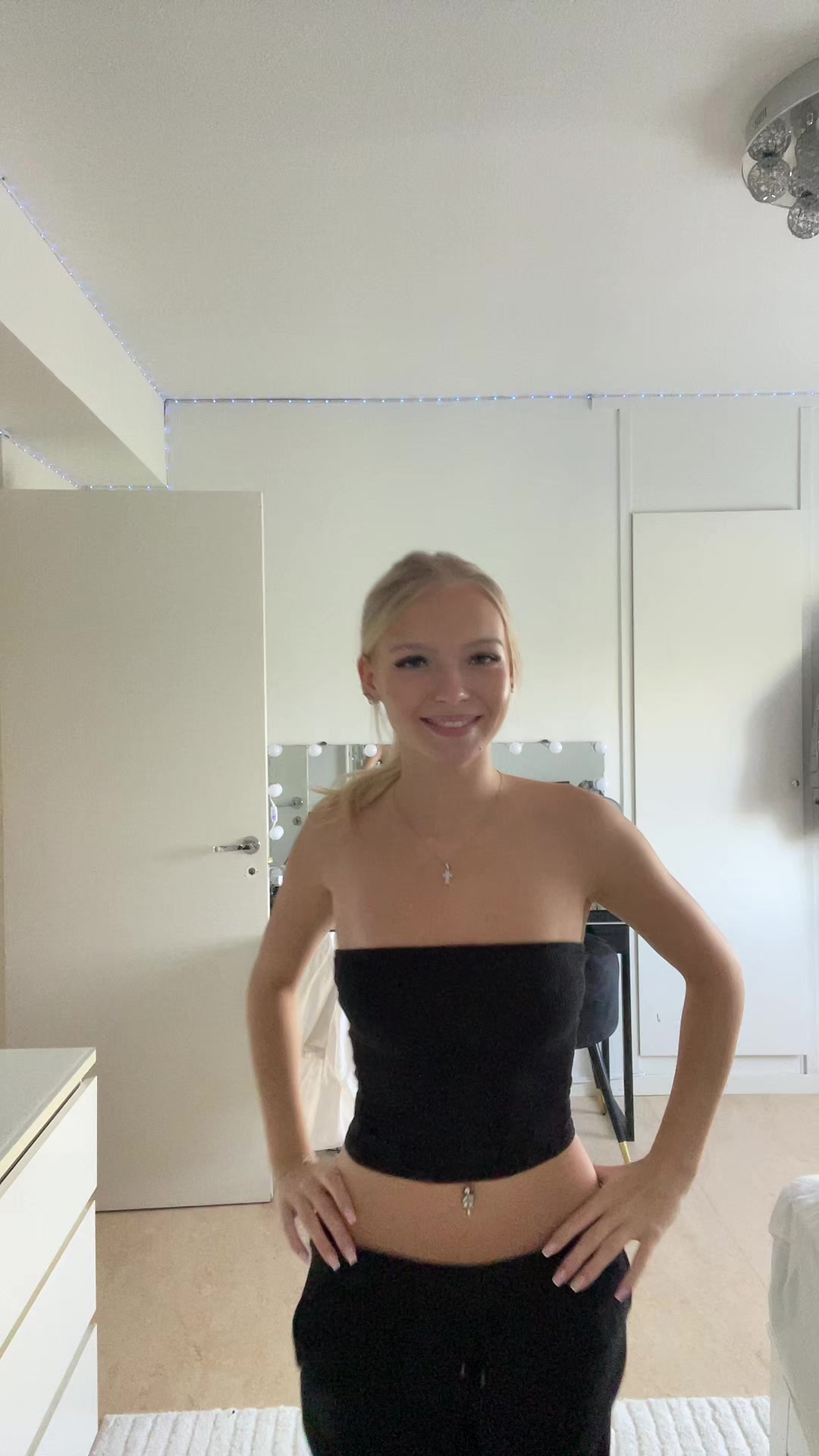 @Elina