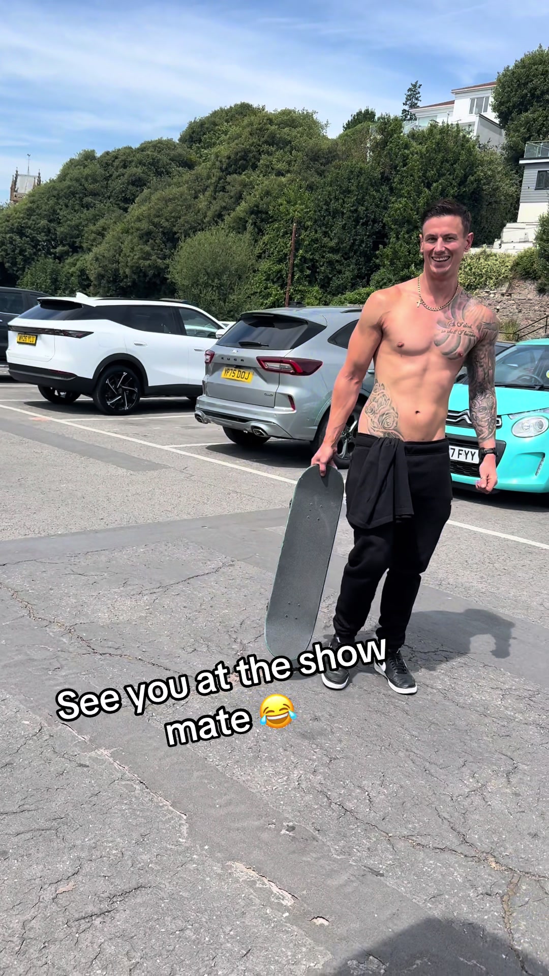 @UKPleasureBoys