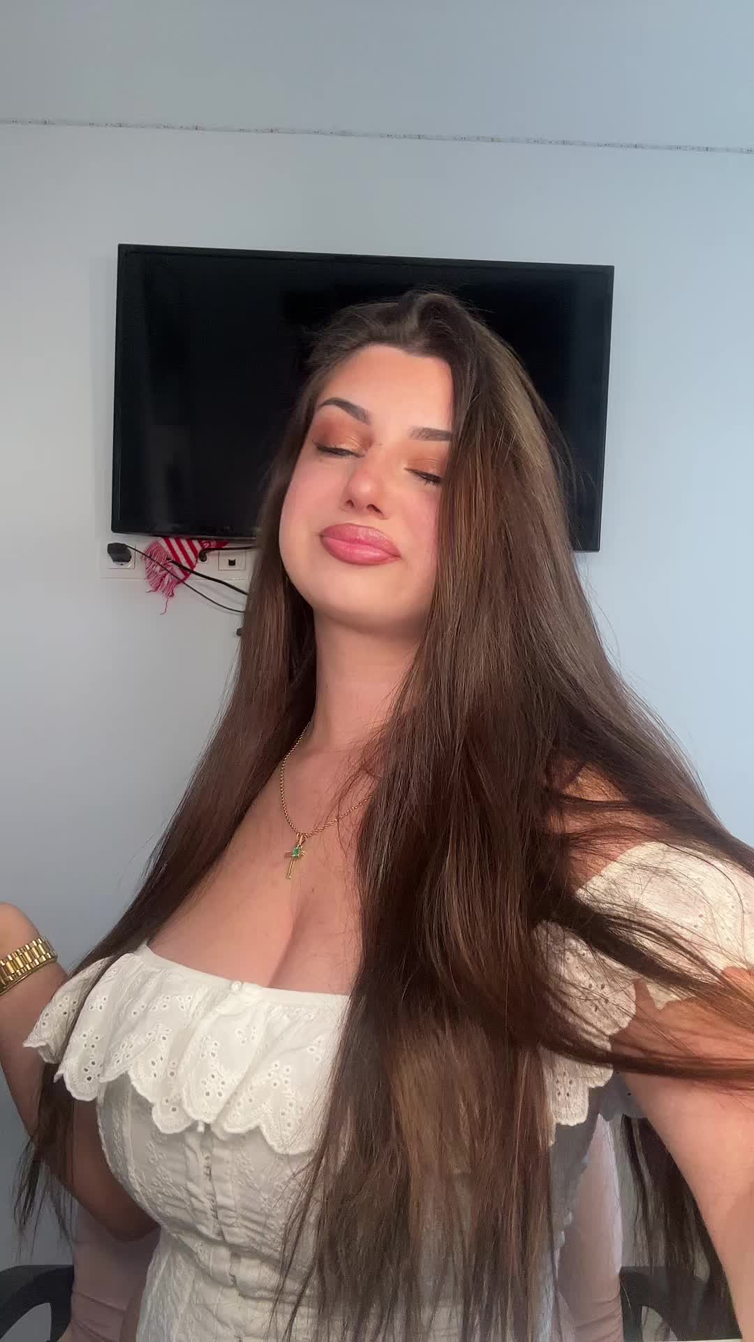 @ST