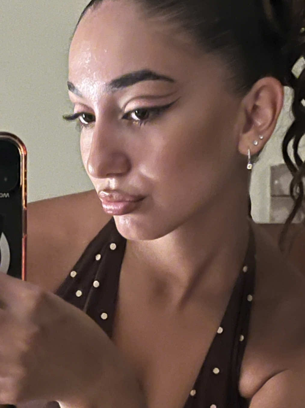 @Angiee