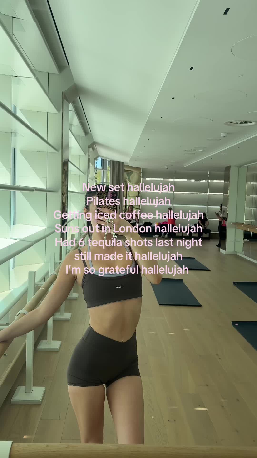 @Sophia🩰✨
