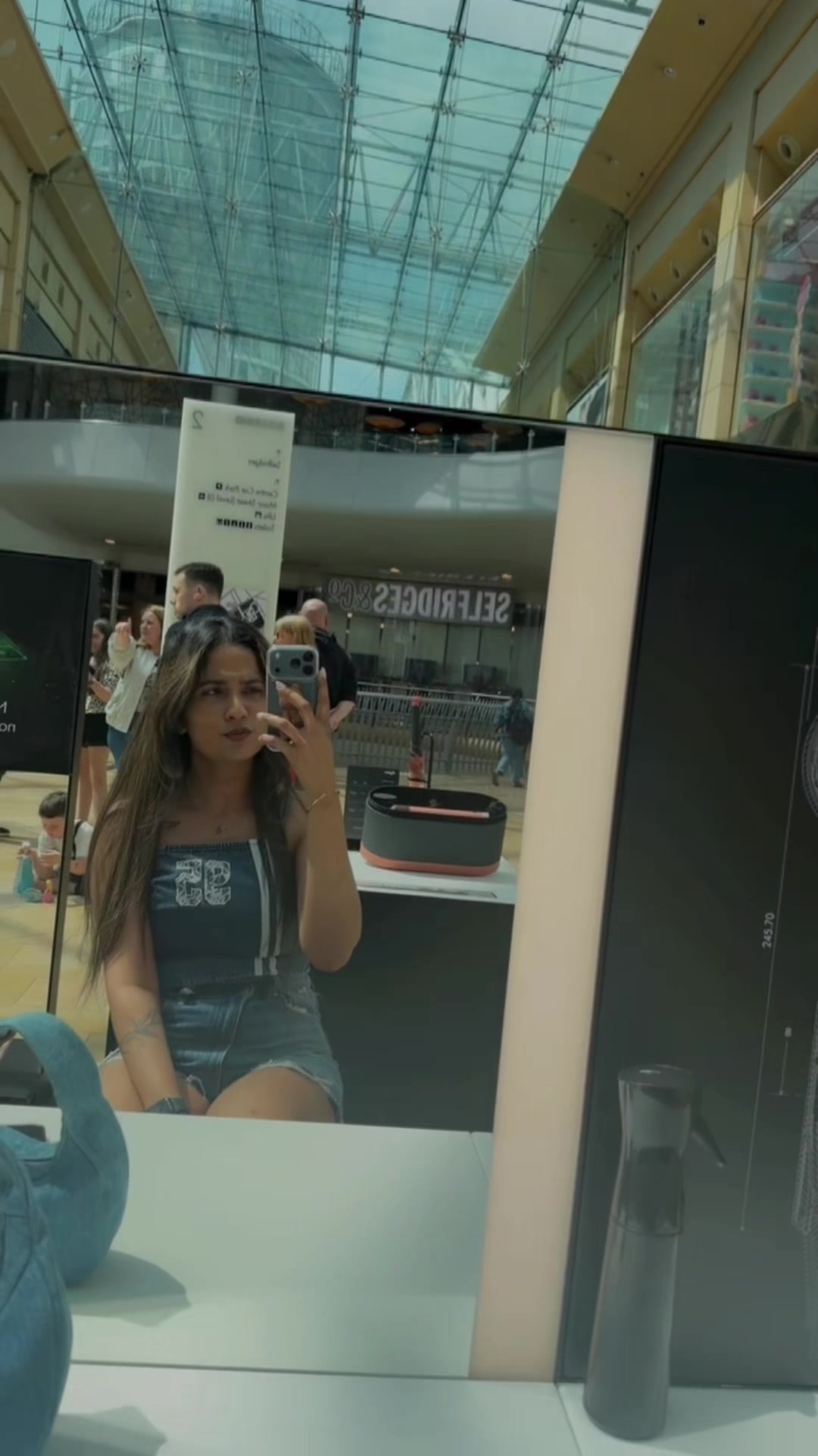 @zoya