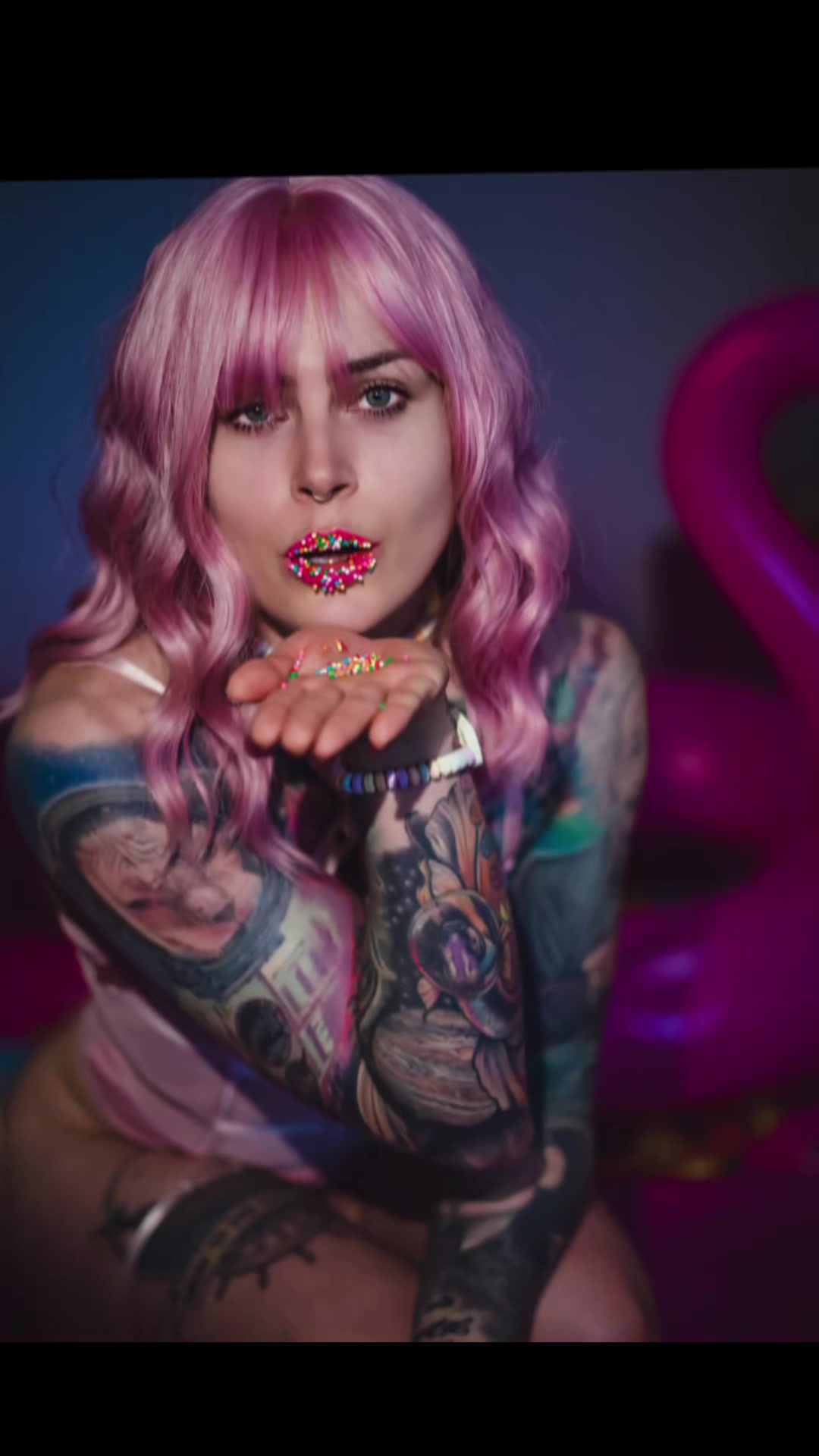 @Nina_Napalm