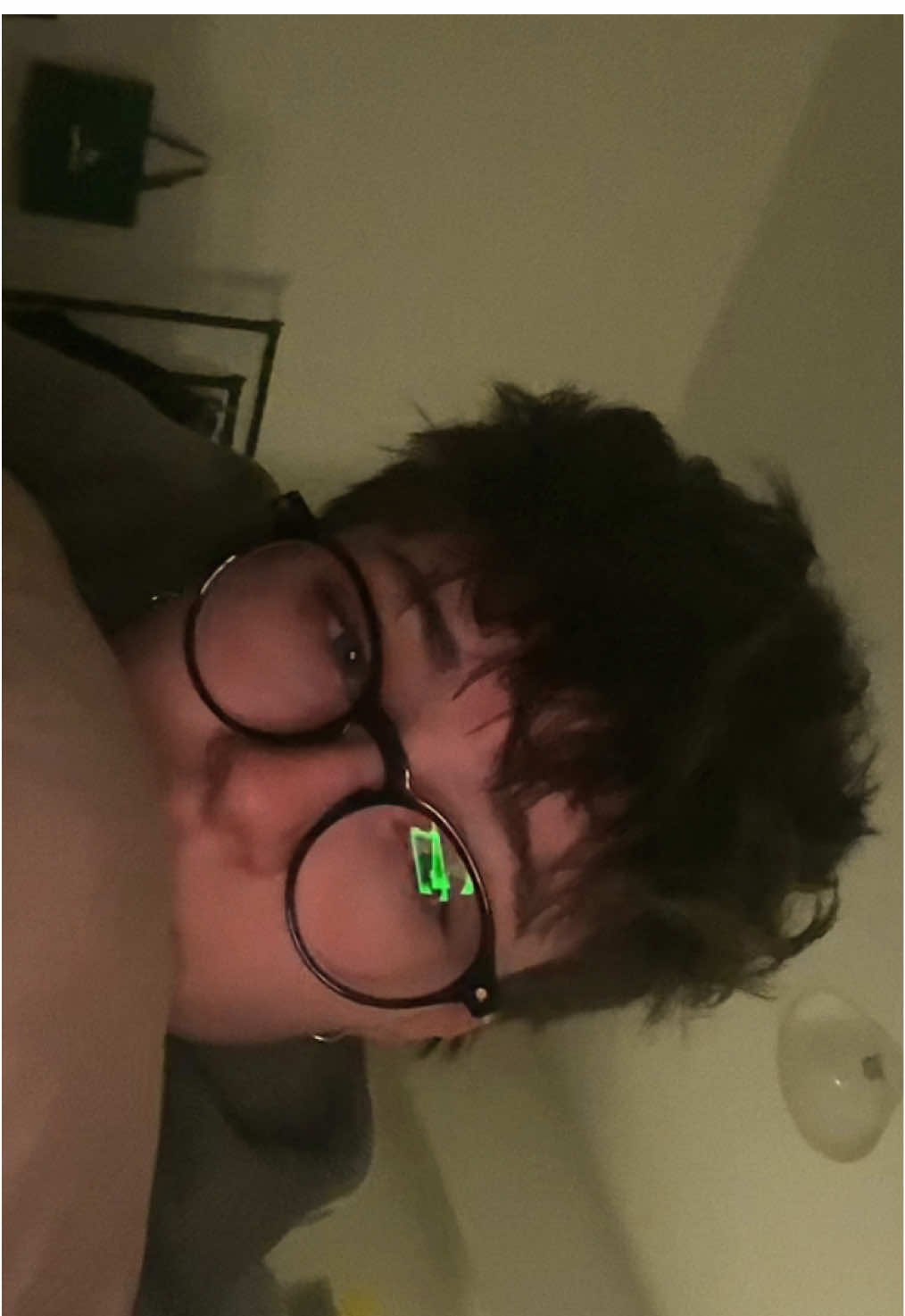 @🪰