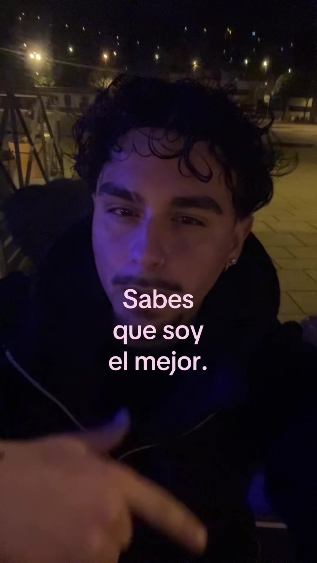 @carlosbelloo__