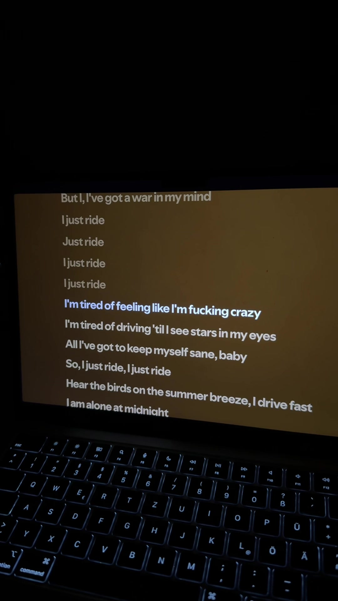 @lyricshub