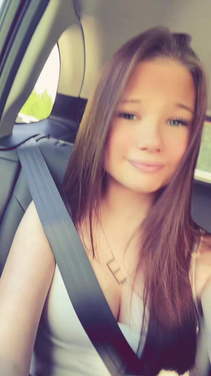 @𝓔𝓿𝓮𝓵𝓲𝓷𝓪