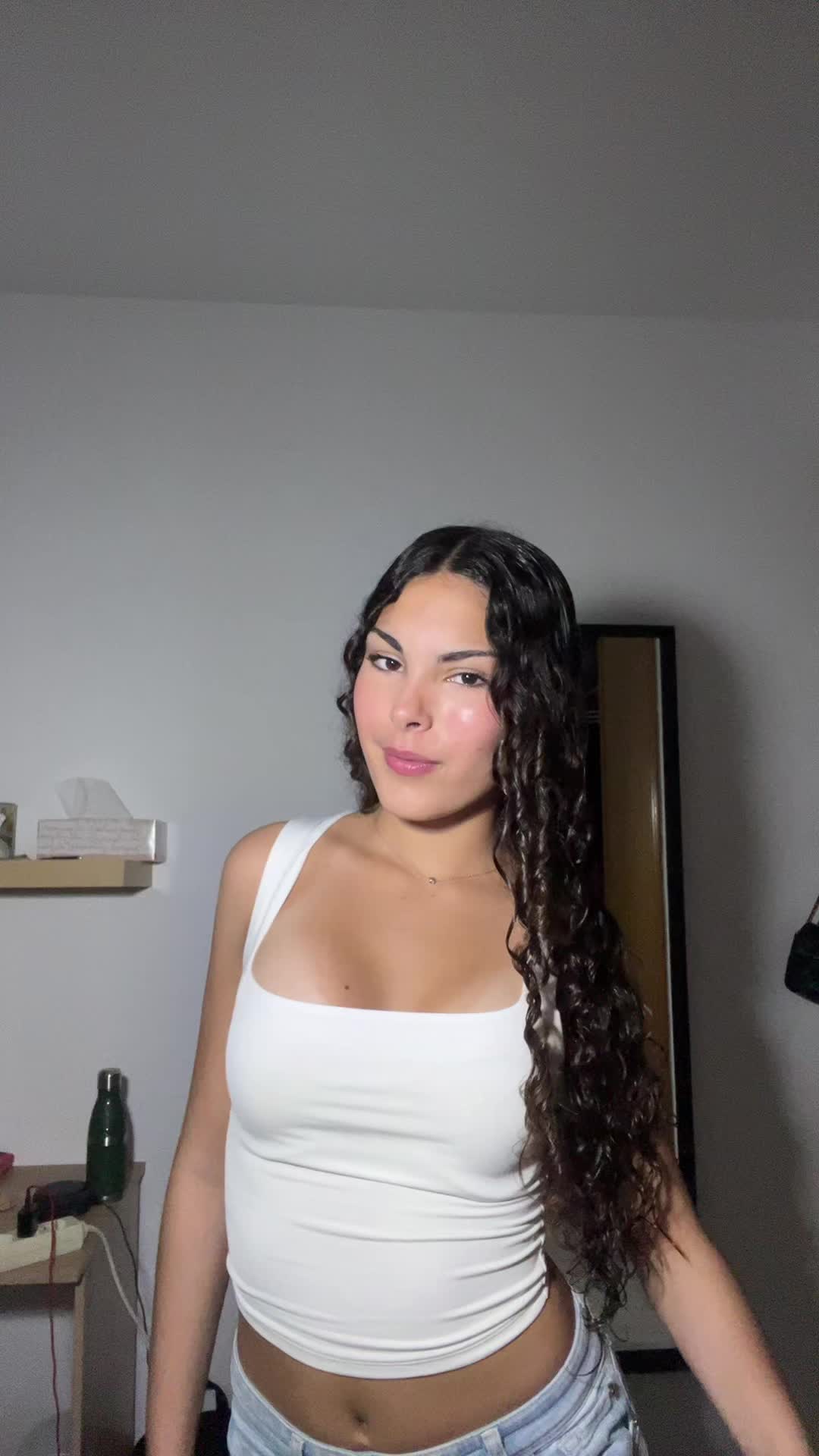 @Danielaa