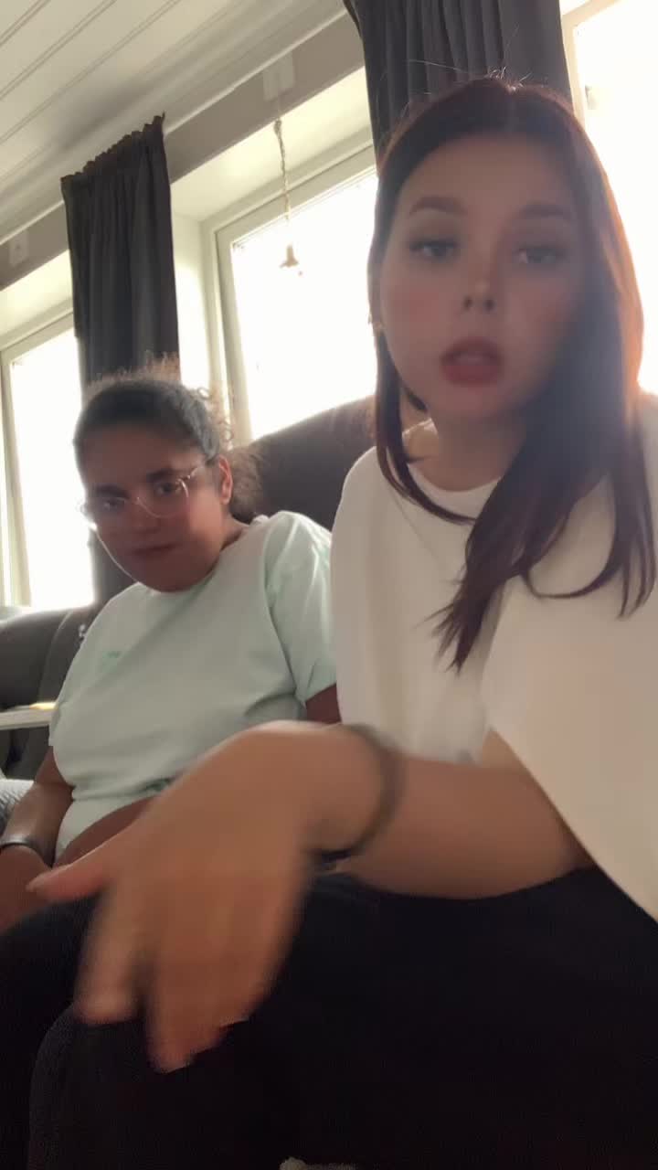 @QueenRana