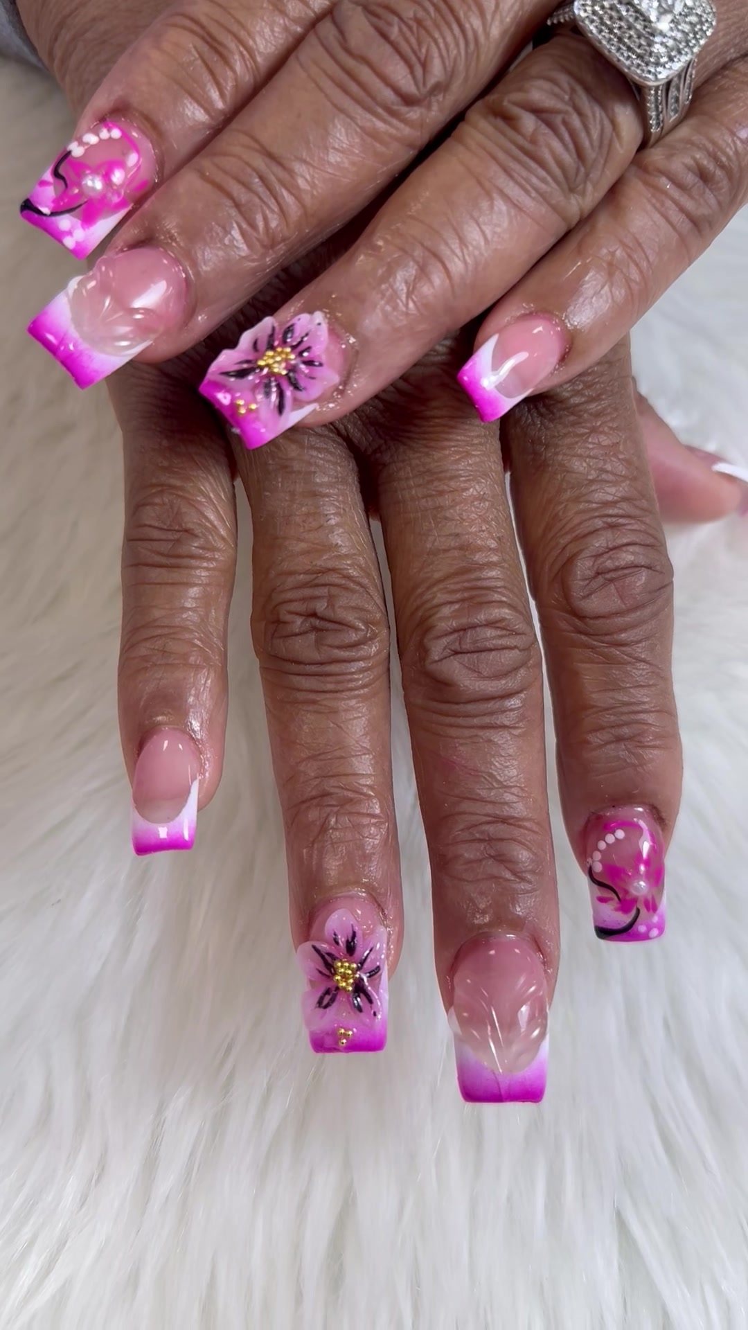@Top Nails