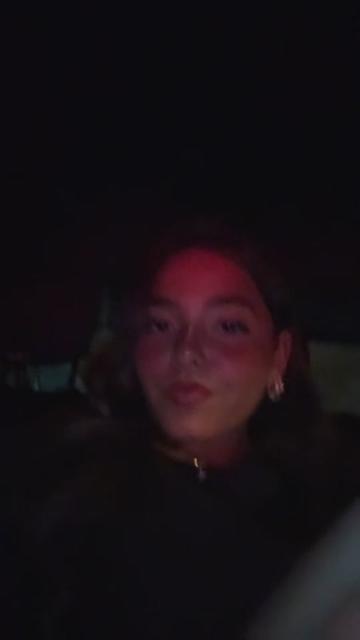 @sh&eacute;rone👩🏽&zwj;❤️&zwj;💋&zwj;👩🏽