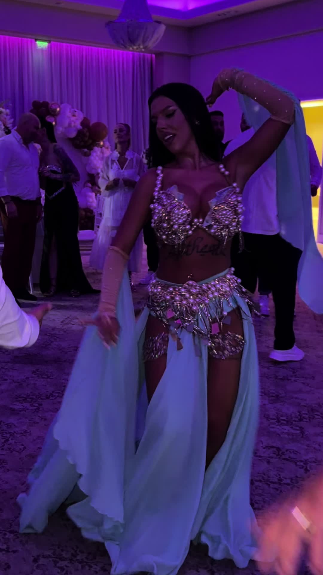 @Ceremia26002_bellydancer