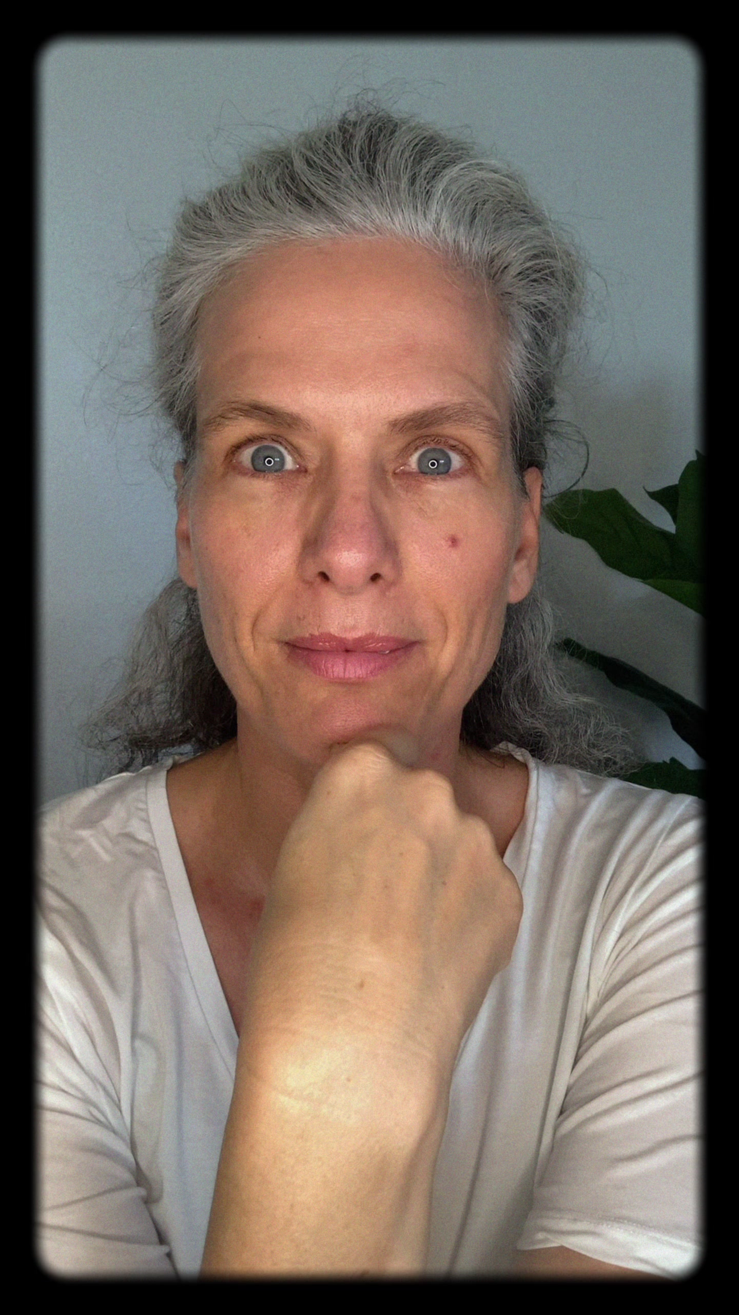 @ninaschennach_faceyoga