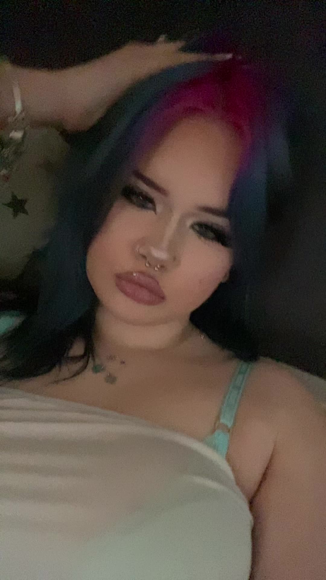 @𝐄 𖣂.