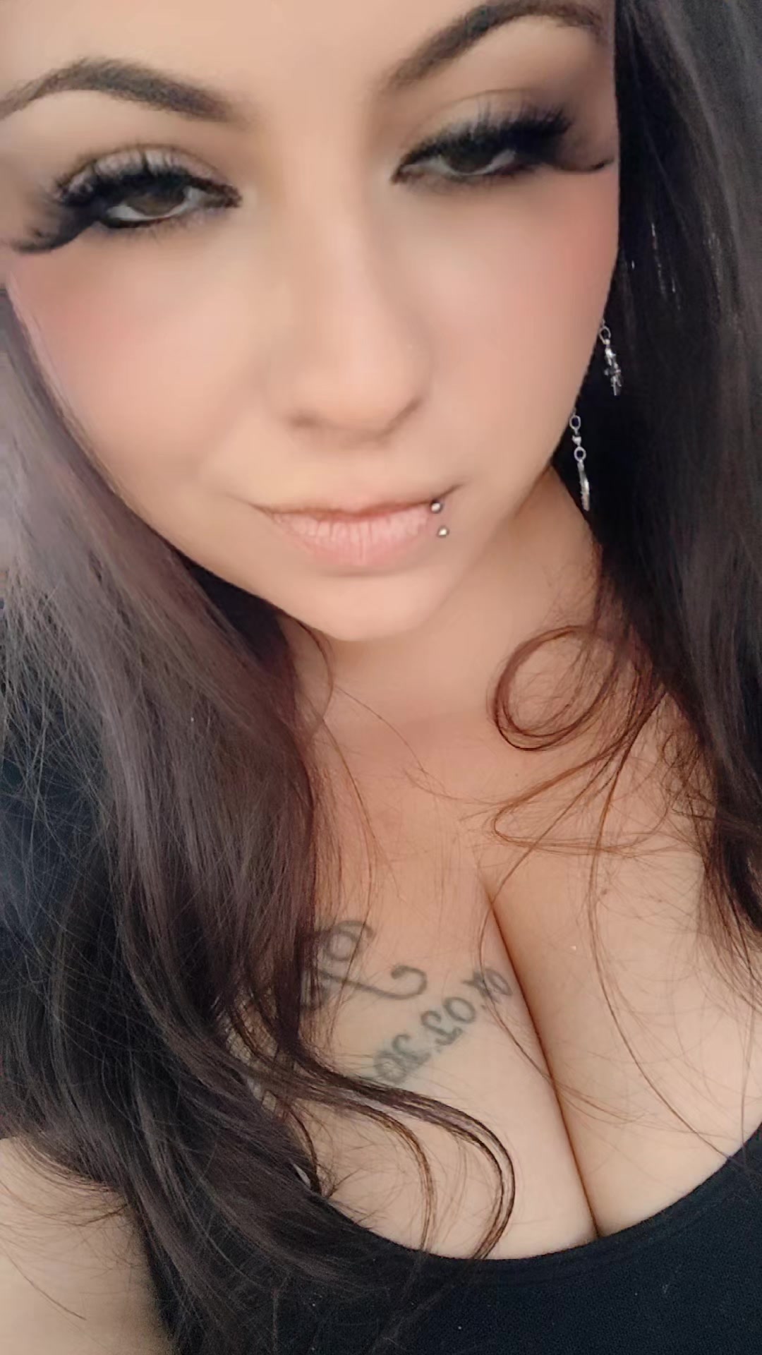 @bellaleiin