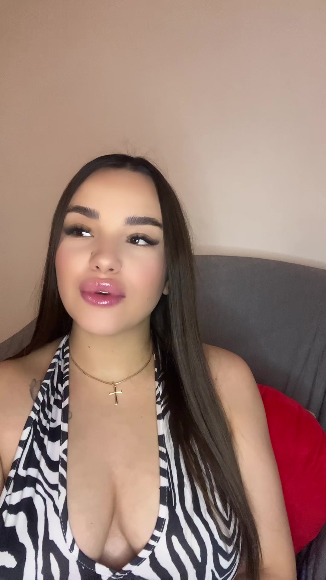 @Valentina Maria