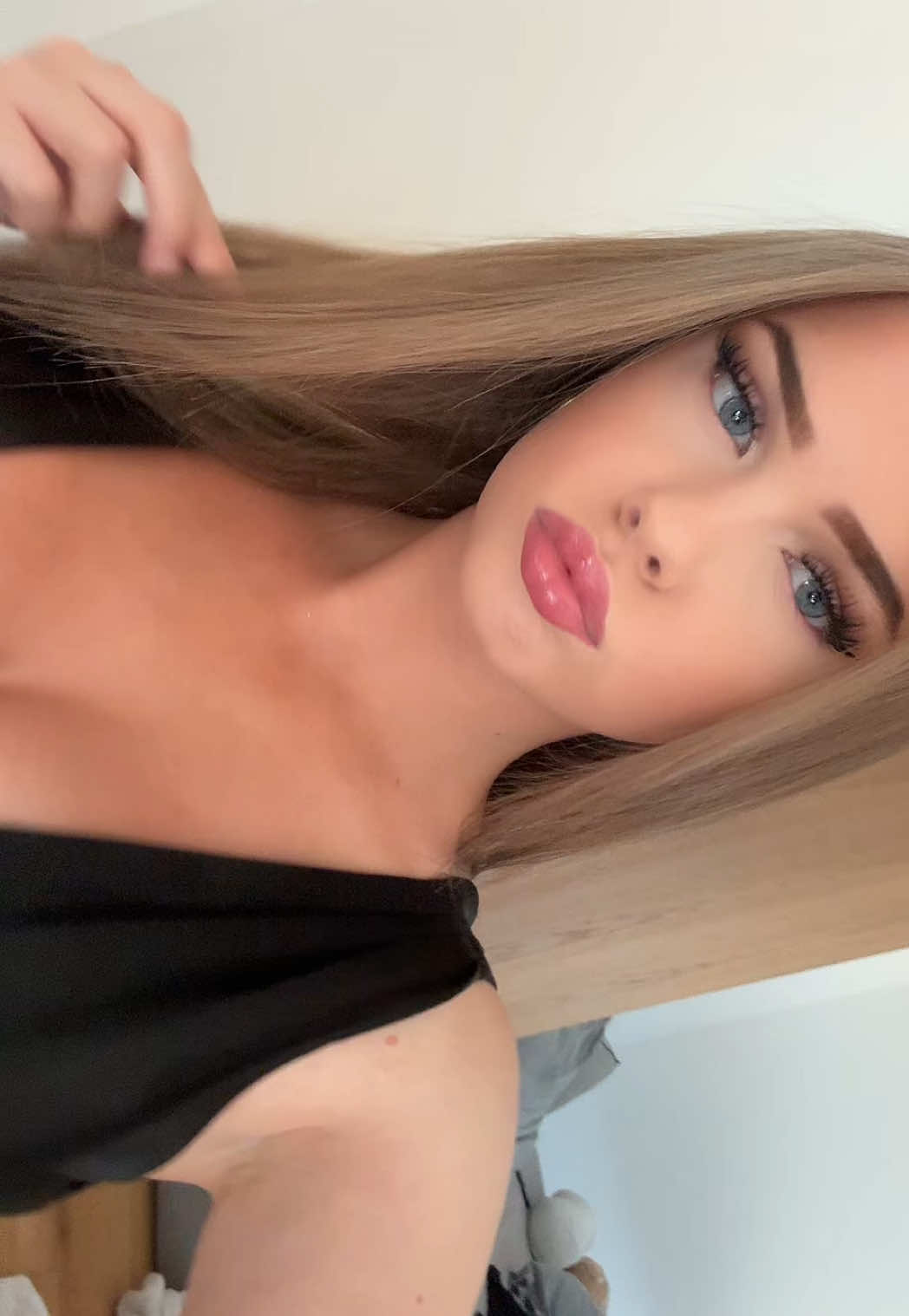 @felicia