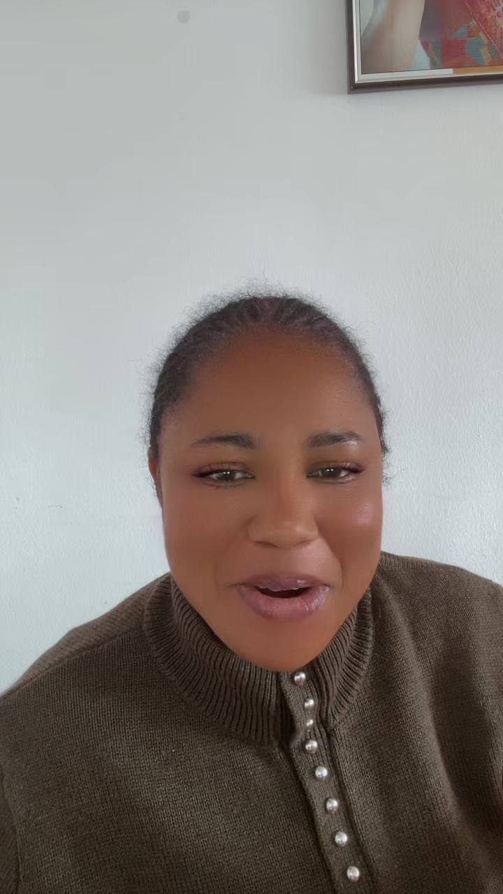 @Queen_Addae