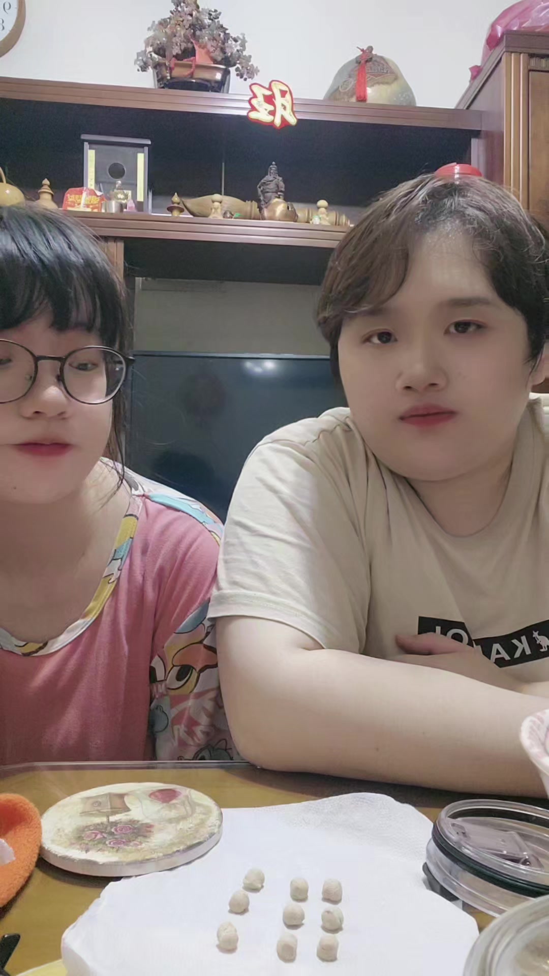 @卑南🌈默默🍎