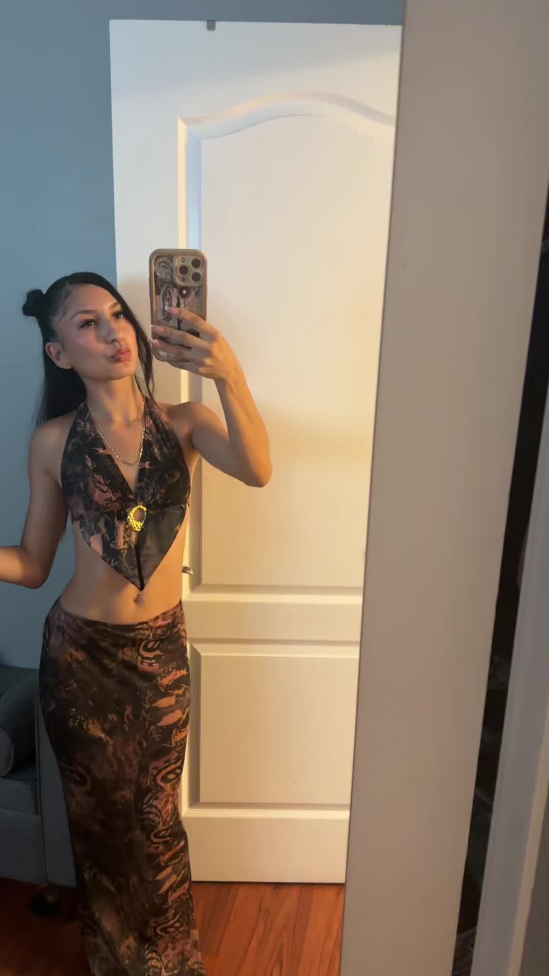 @user692560110