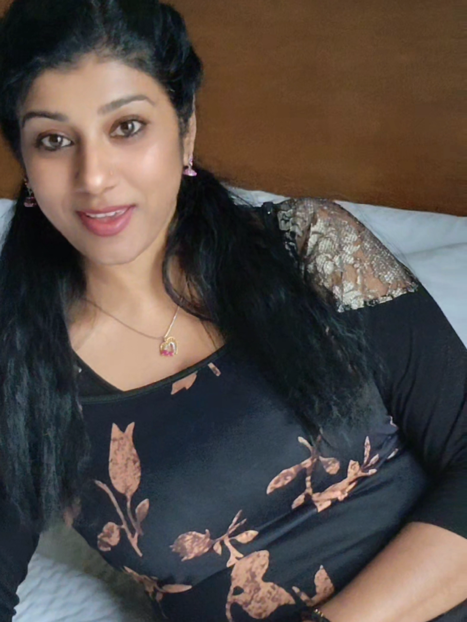 @Divyanair