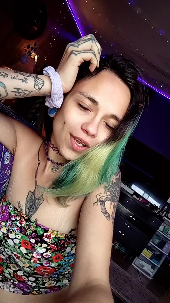 @Savagesiren