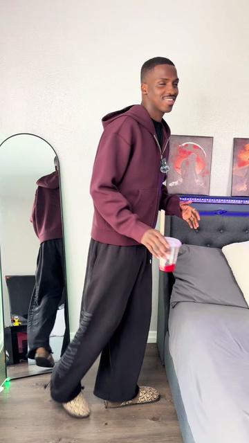 @Sam🐺