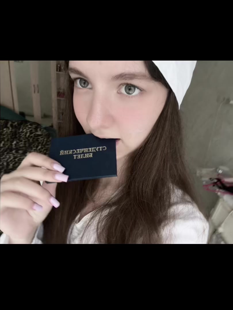 @skarlletq