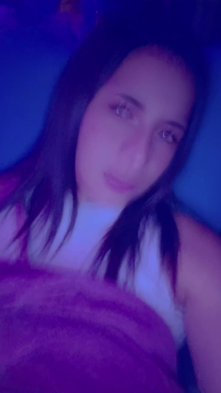 @helenvelez
