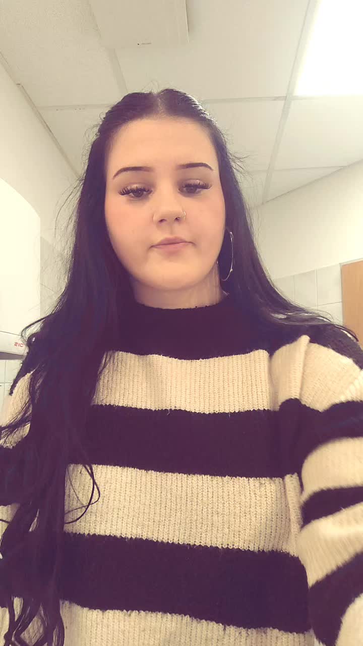 @Julie._.222🇩🇪🦅