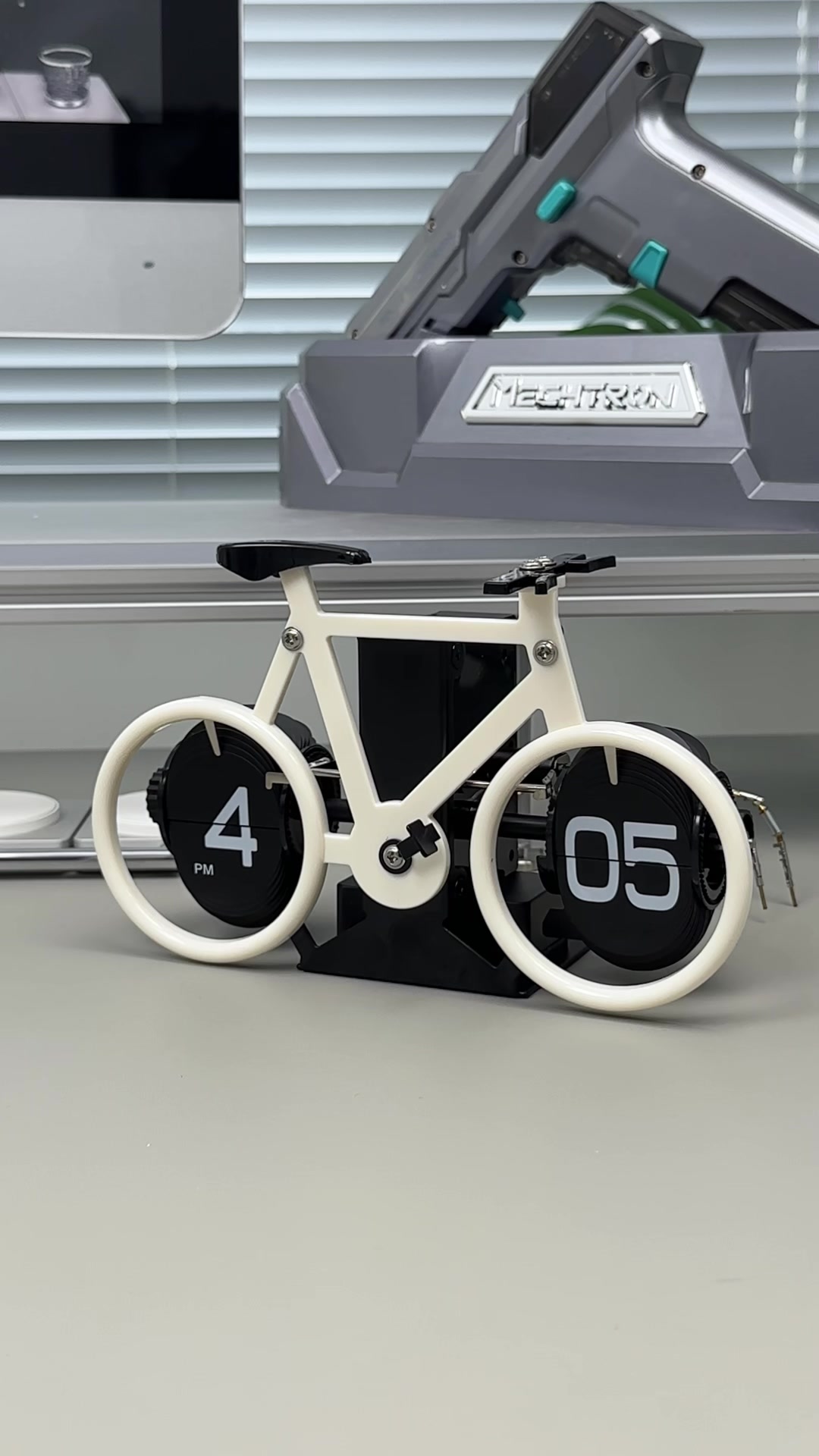 @Nikola Toy
