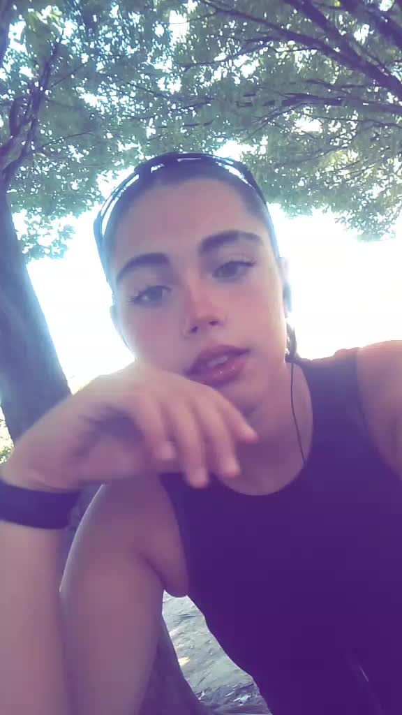@𝐴𝑚𝑦_𝐸𝑚𝑢𝑐𝑐𝑖𝑎012