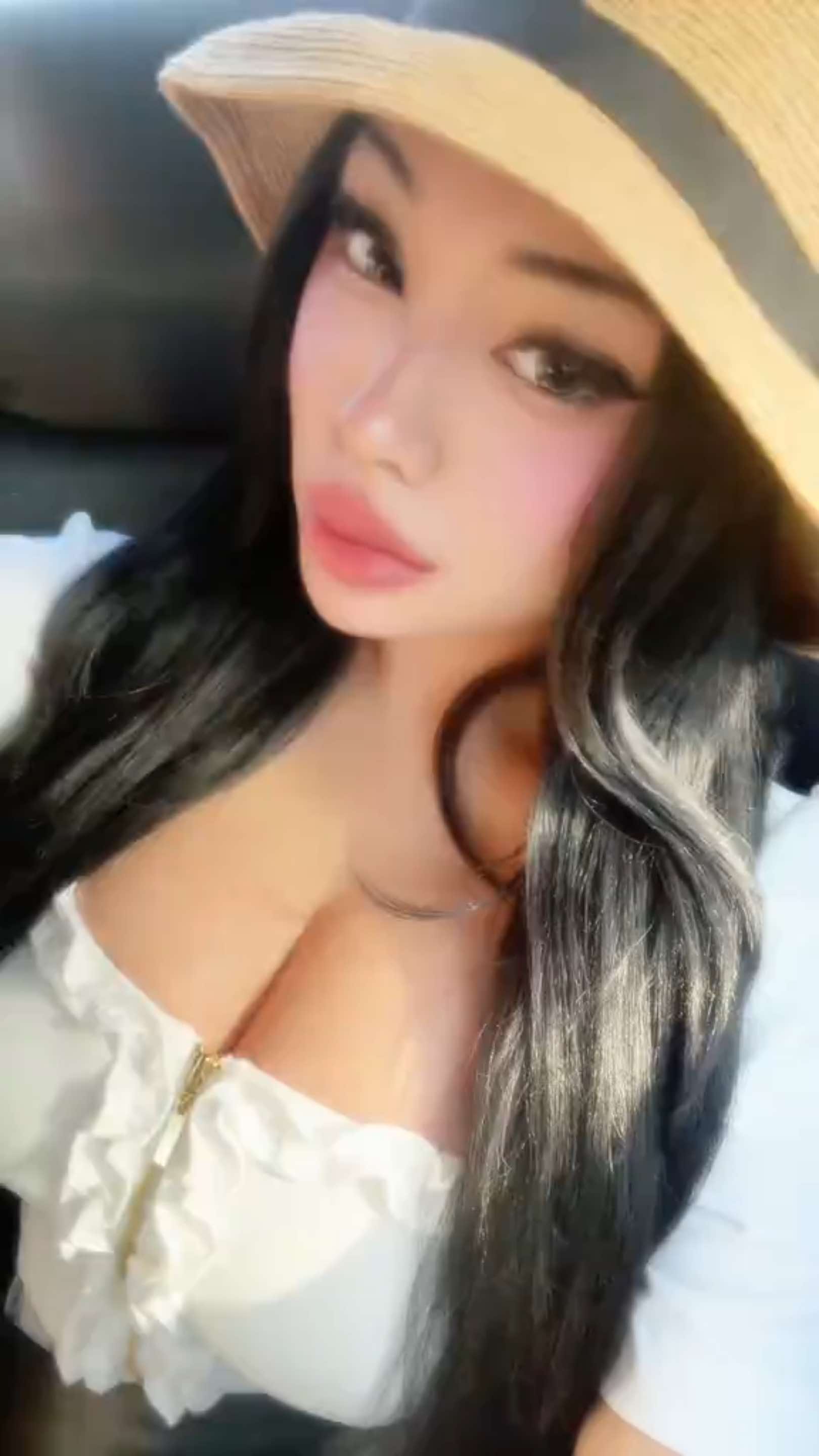 @PoetryBarbie
