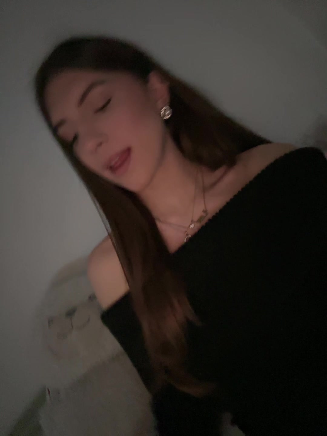 @L.C