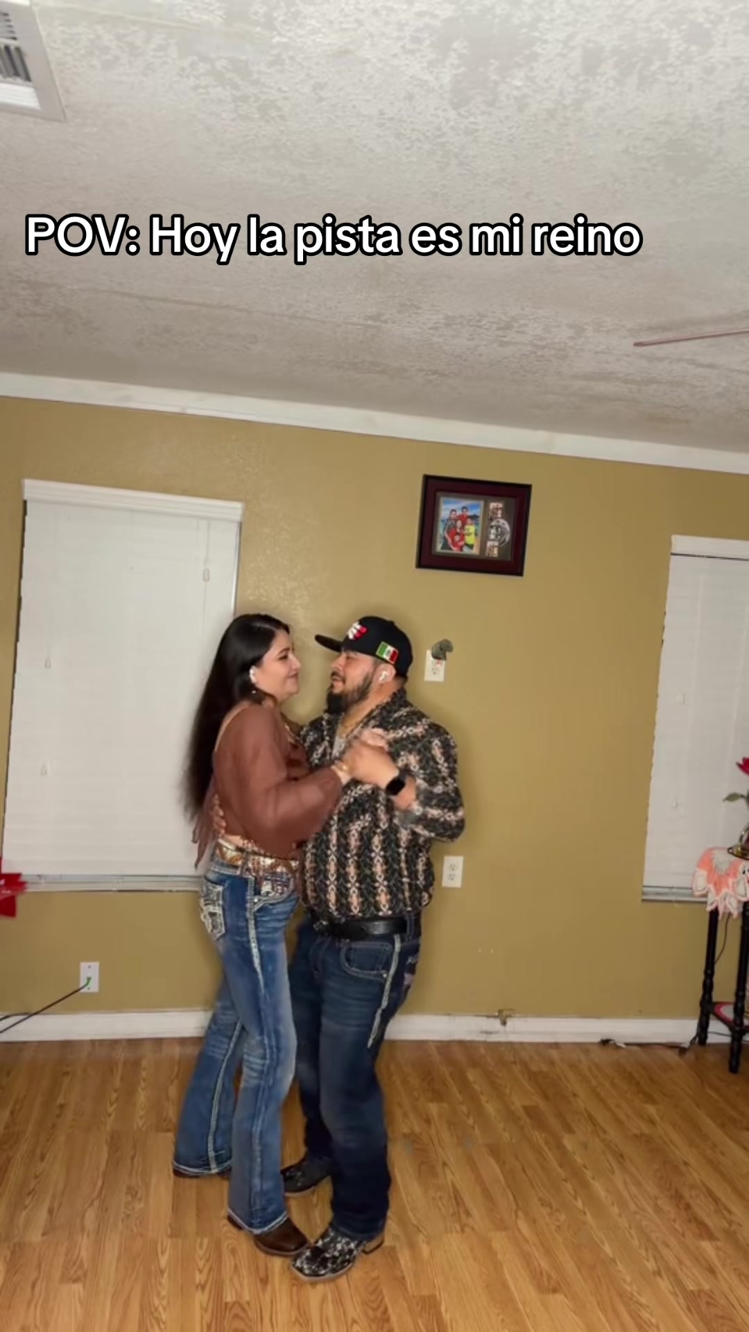 @🏡꧁𝐦𝐢𝐤𝐚꧂💃🏼👑🕺🌹👭