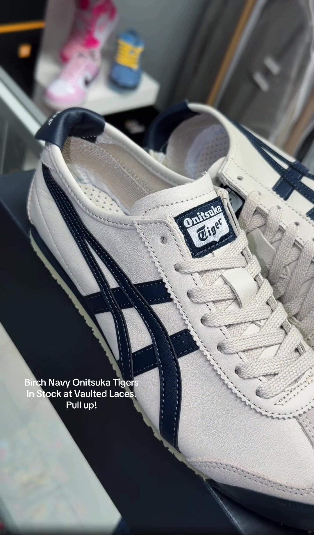 @Vaulted Laces