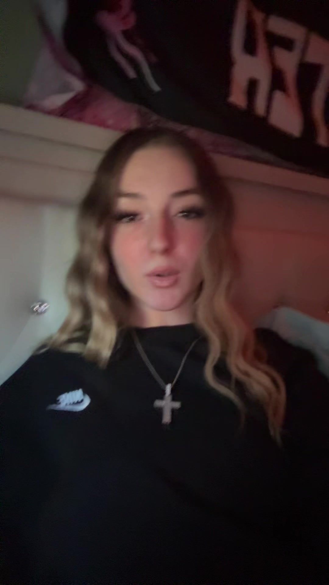 @giaaaaa kneee
