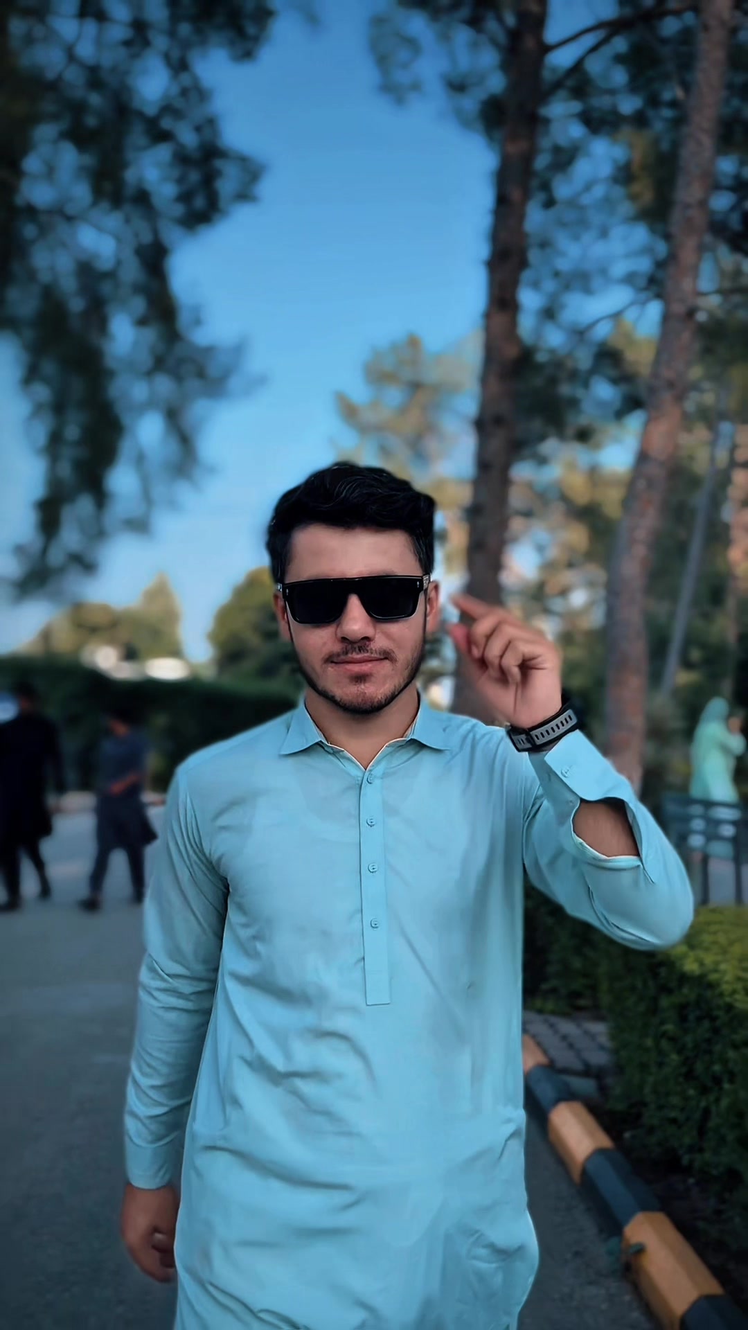 @ⁱᵇʳᵃʰⁱⁱᵐ