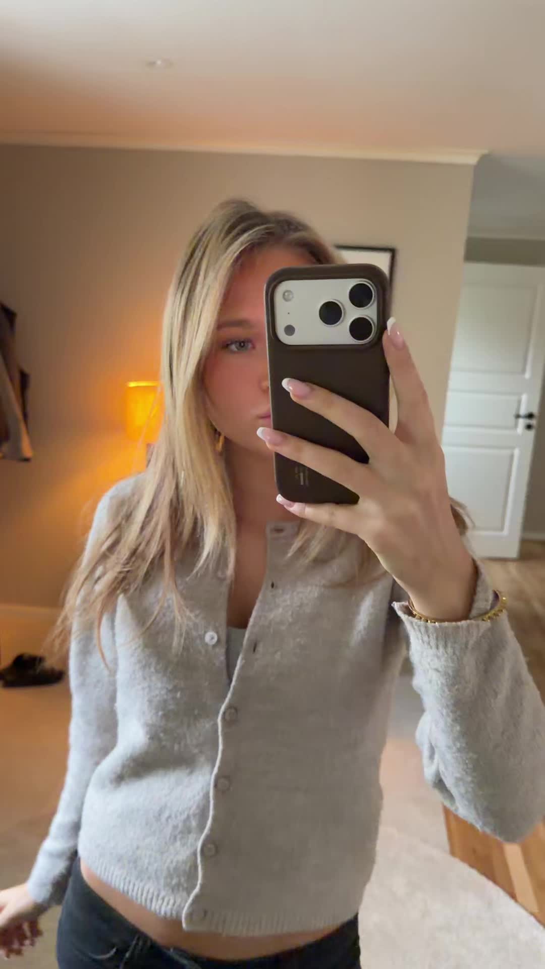 @𝘌 𝘭 𝘭 𝘦