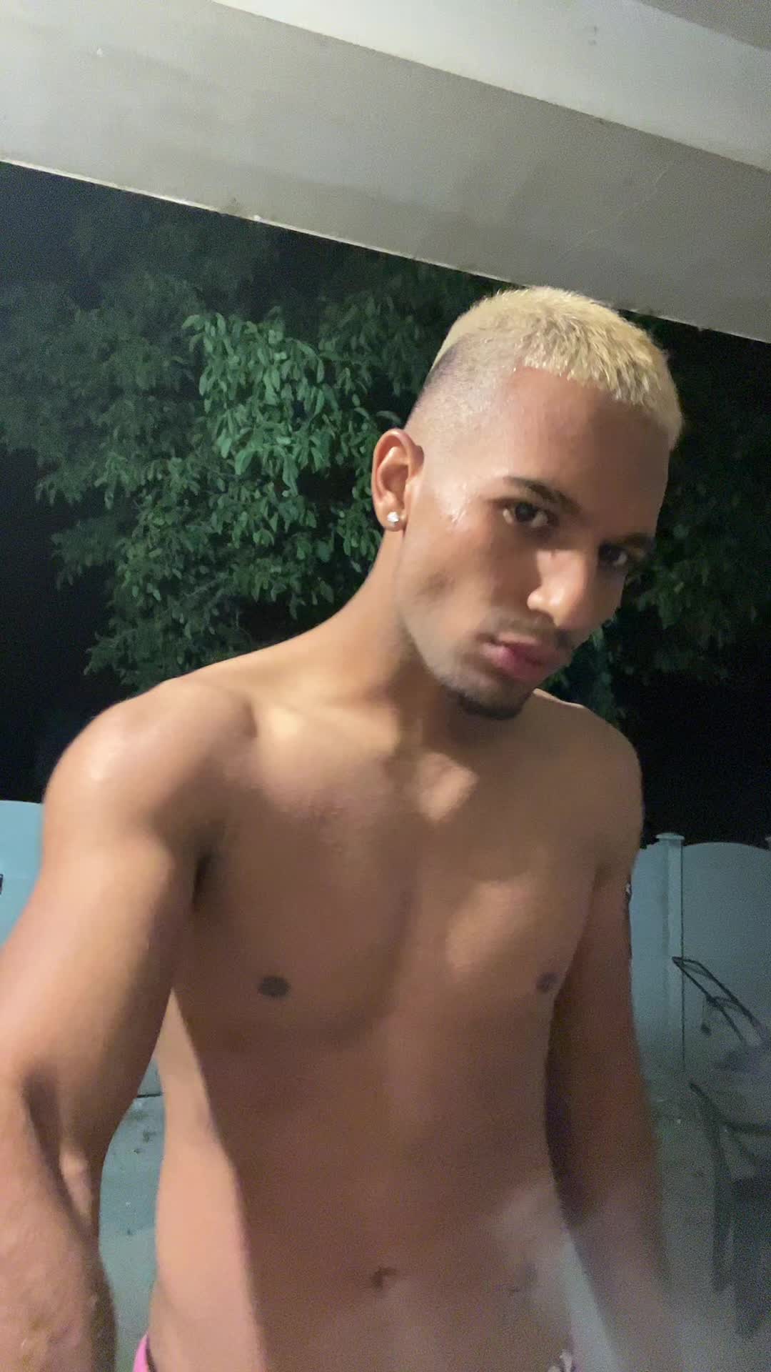 @kizz