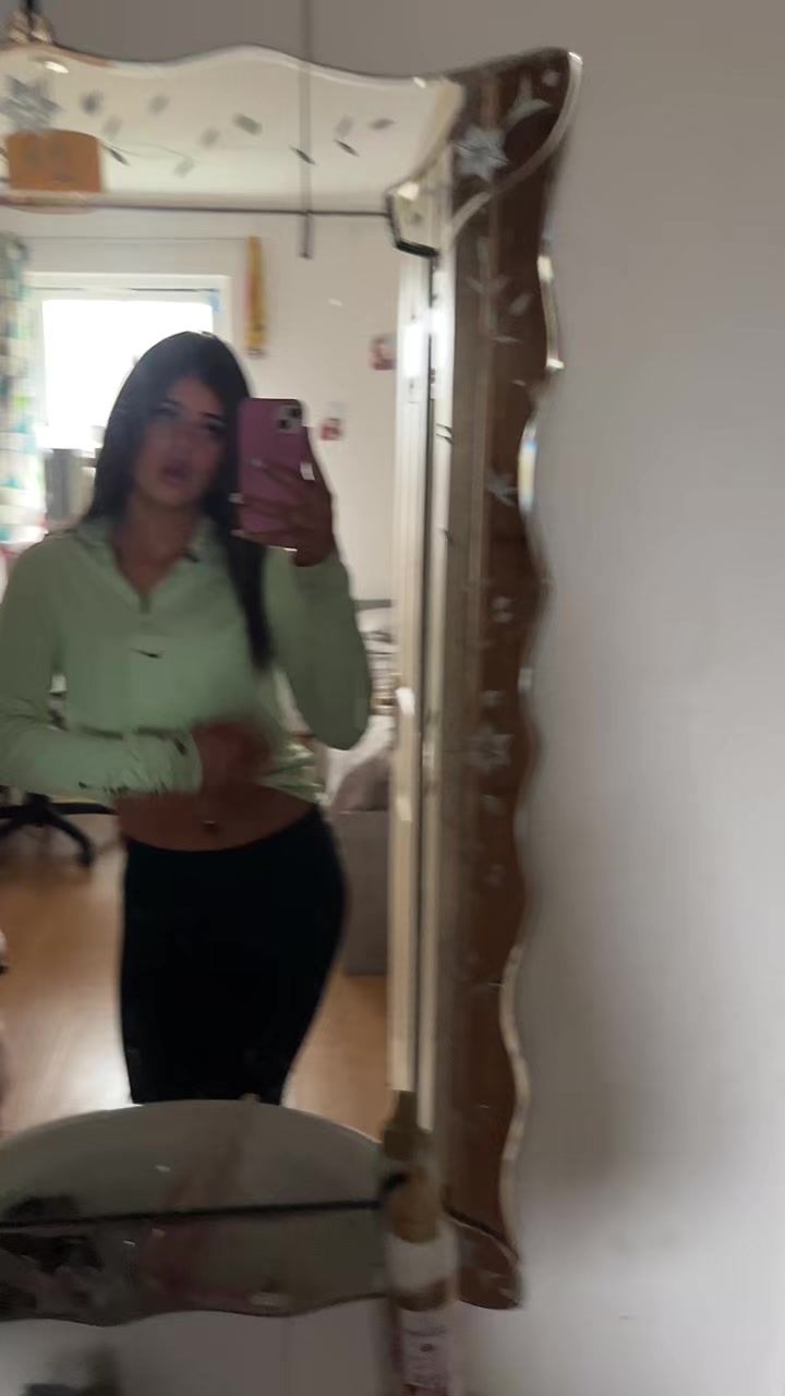 @𝐋𝐢𝐥𝐥𝐲 𝐦𝐮𝐫𝐩𝐡𝐲 🩵