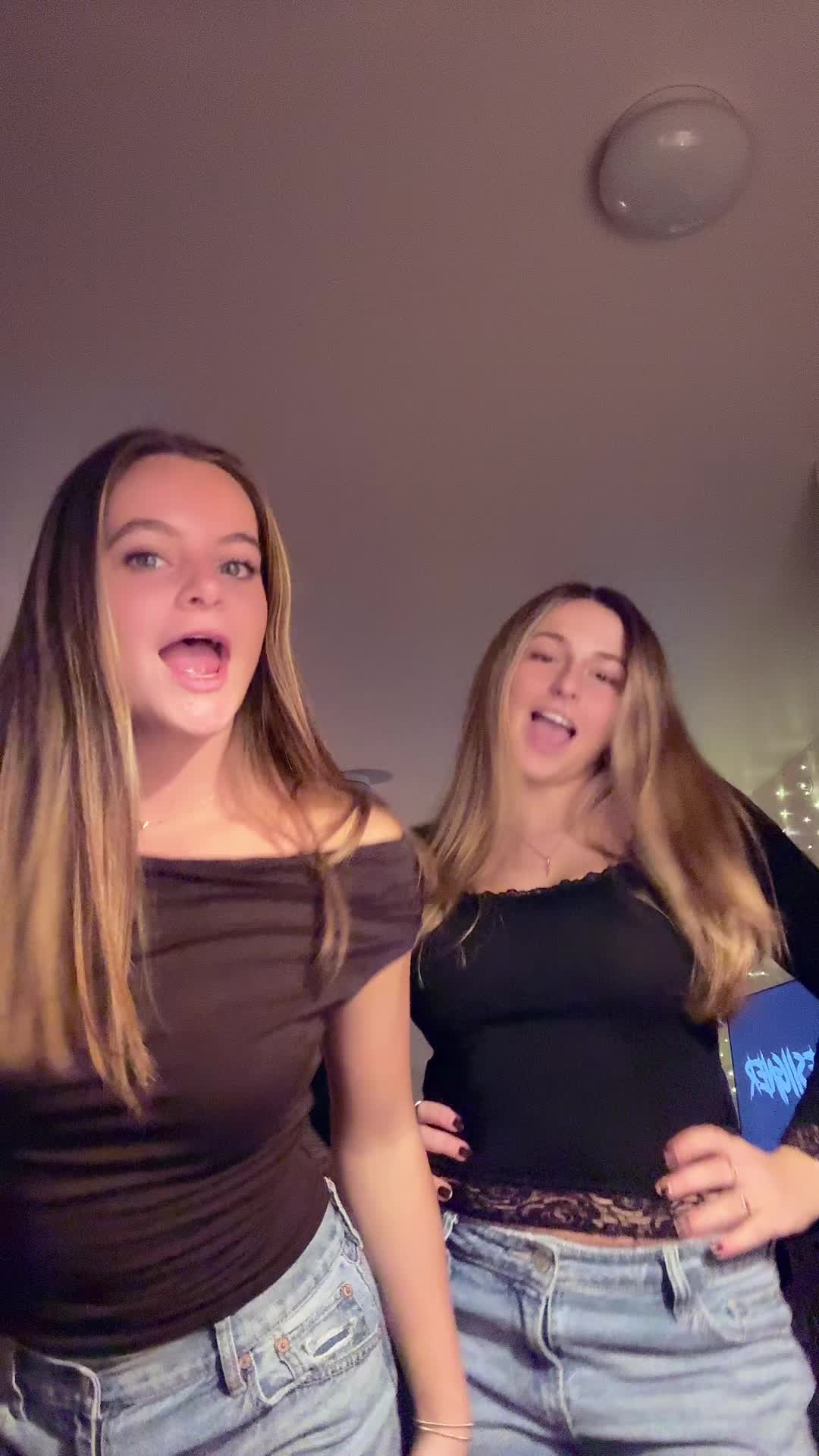 @beccayoungie