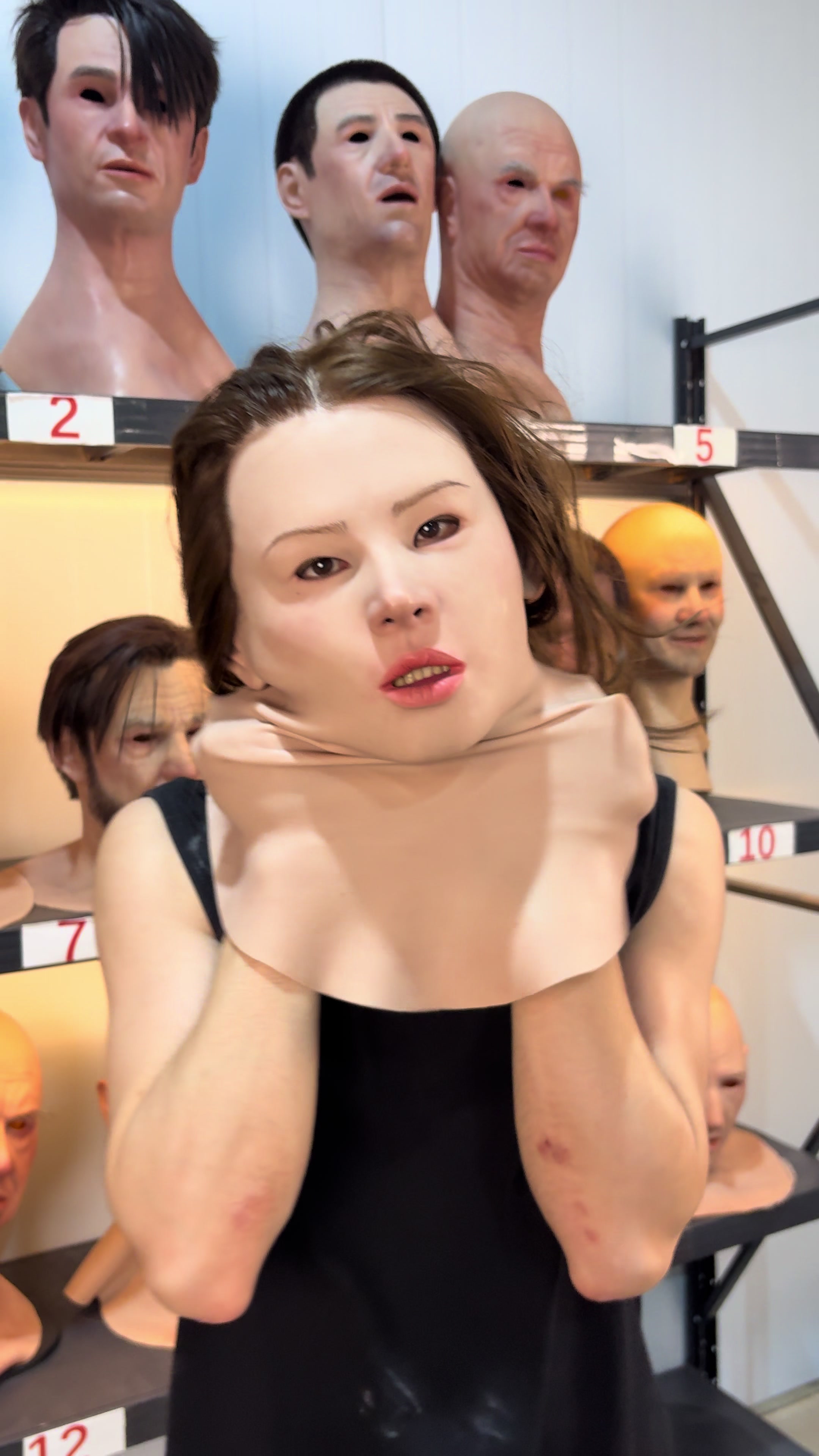 @Lifelikemask